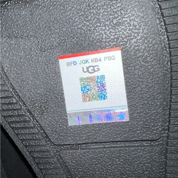 UGG Boot - Picture 11 of 16